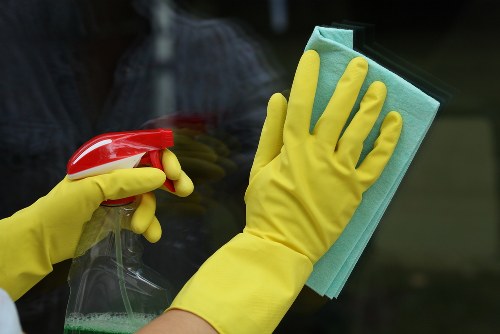 Professional end of tenancy cleaning in a Lambeth rental property kitchen
